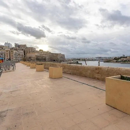 Seafront - Location, Floor With Wifi & Ac By 360 Estates * Valletta