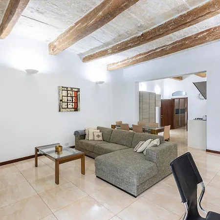 Apartmán Seafront - Location, Floor With Wifi & Ac By 360 Estates