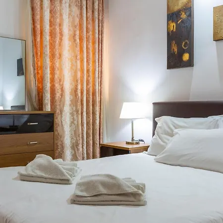 Seafront - Location, Floor With Wifi & Ac By 360 Estates Apartament