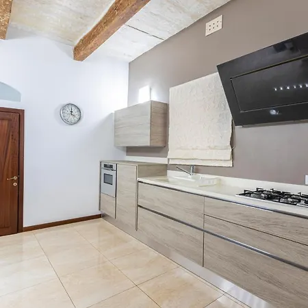 公寓 Seafront - Location, Floor With Wifi & Ac By 360 Estates *