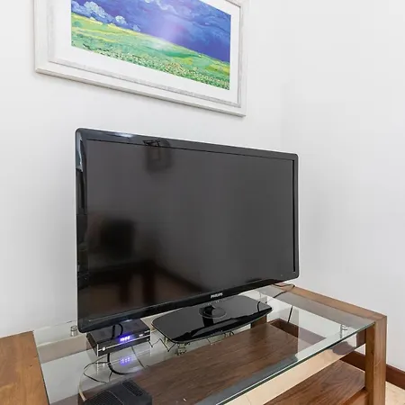 Seafront - Location, Floor With Wifi & Ac By 360 Estates La Valletta