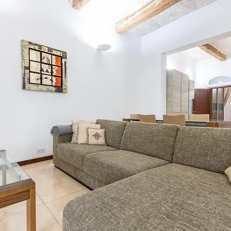 Appartamento Seafront - Location, Floor With Wifi & Ac By 360 Estates *